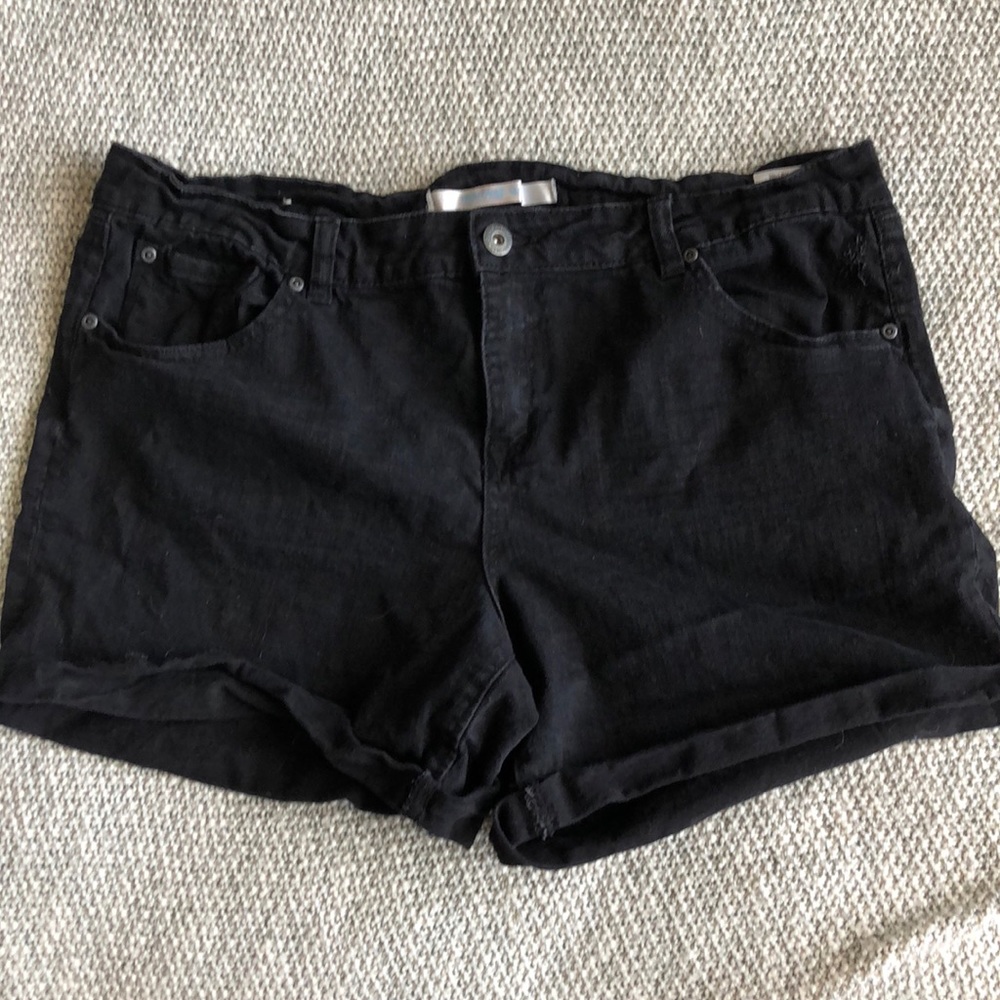 Plus size Black jean shorts